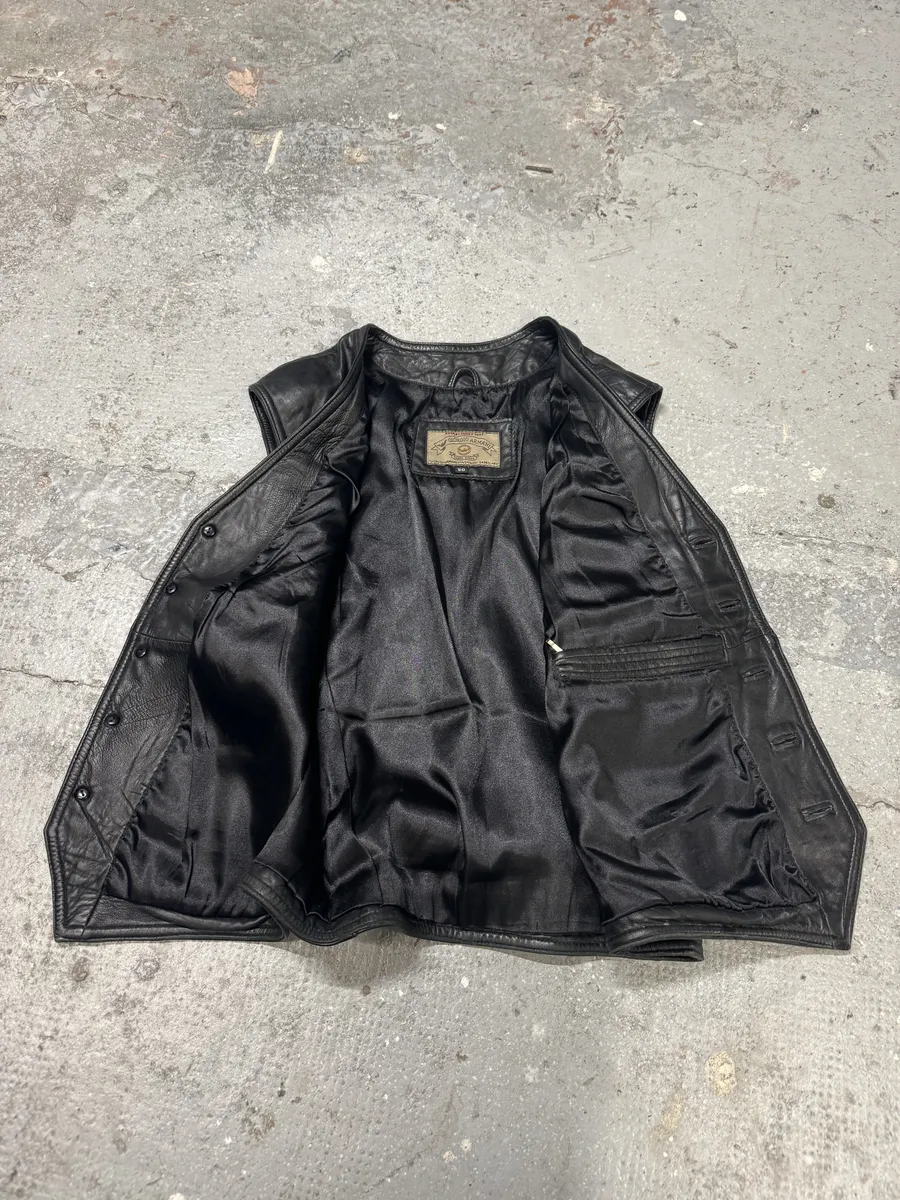 AW1996 Giorgio Armani Leather Biker Vest - Image 4