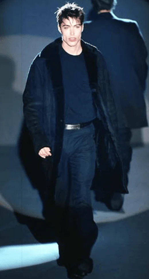 AW1997 Gucci Black Leather G Classy Belt - Image 3