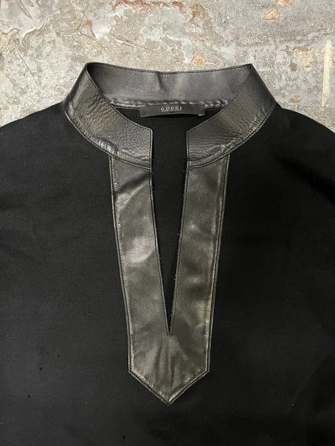 AW1999 Gucci Black Leather Collar Navy Sweater by Tom Ford - Image 7