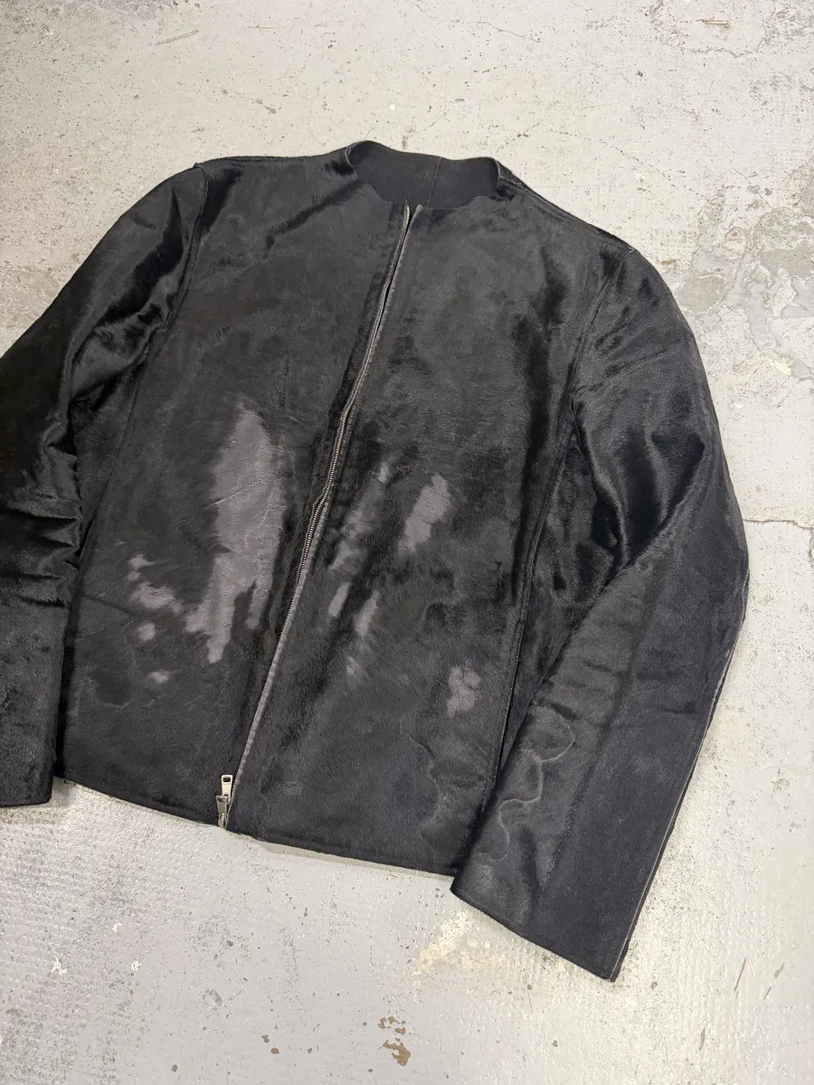 AW1999 Gucci Black Pony Hair Leather Jacket by Tom Ford - Image 6