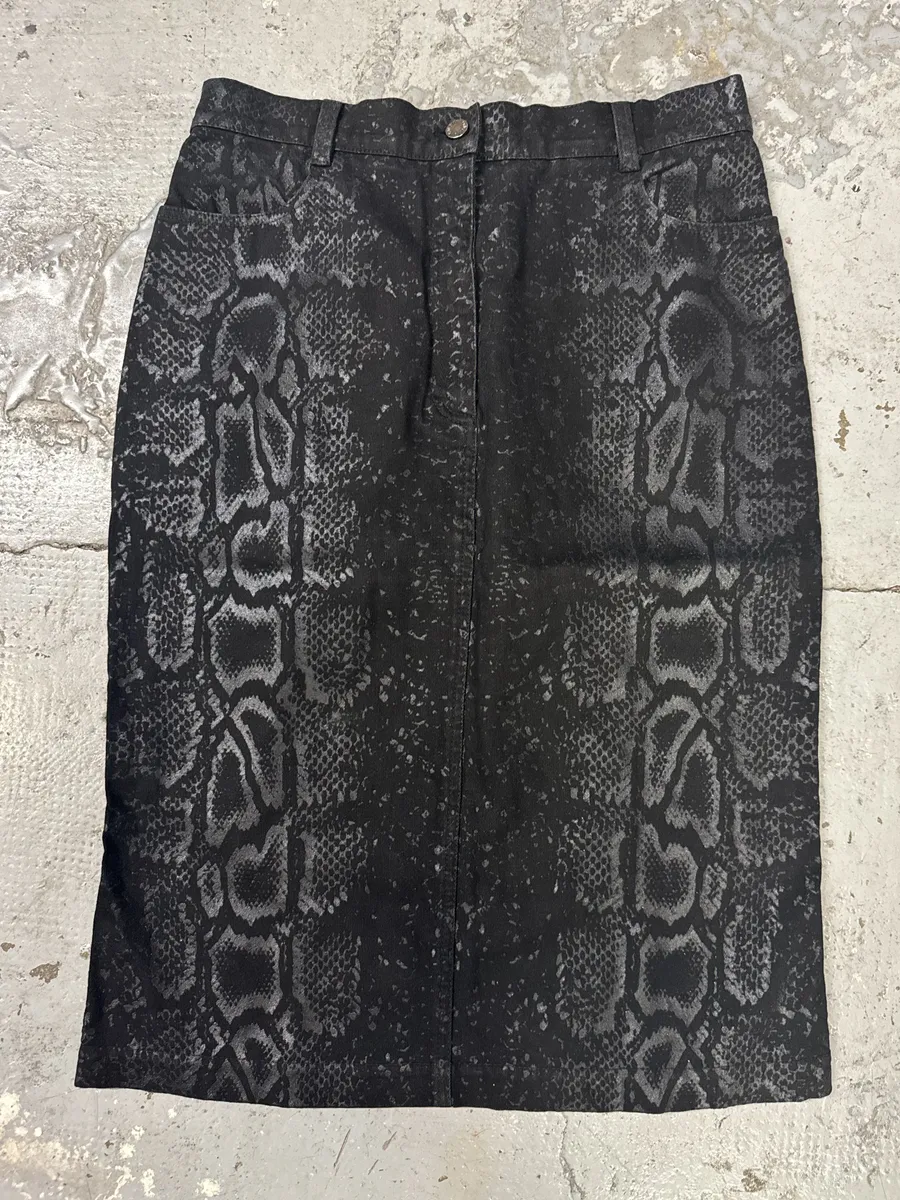 AW1999 Roberto Cavalli Black Snake Python Print Skirt