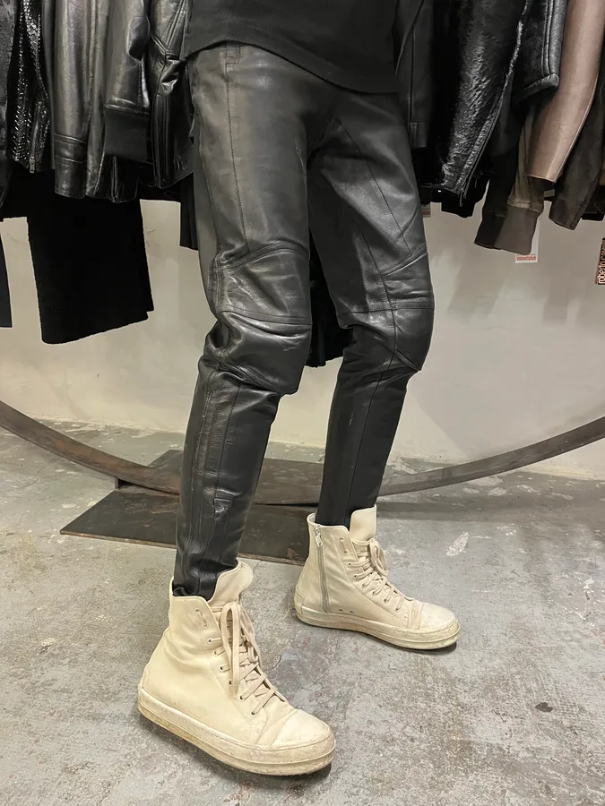 AW2000 Gucci Black Leather Biker Pants by Tom Ford - Image 3