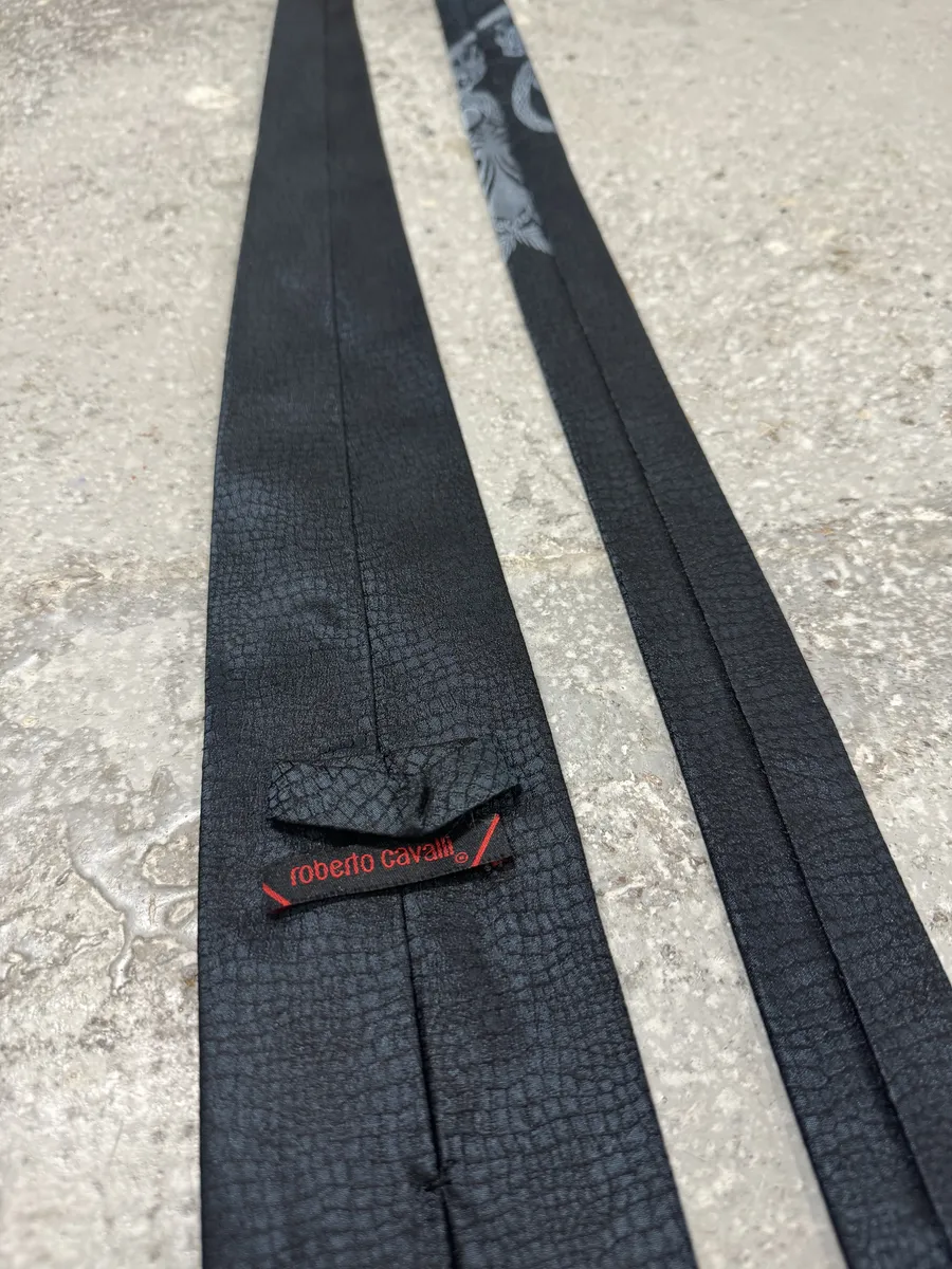 AW2000 Roberto Cavalli Navy Crocodile Effect Dragon Tie - Image 4