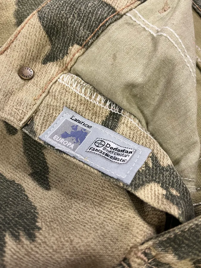 AW2001 Roberto Cavalli Camo Birds Khaki Beige Pants - Image 13