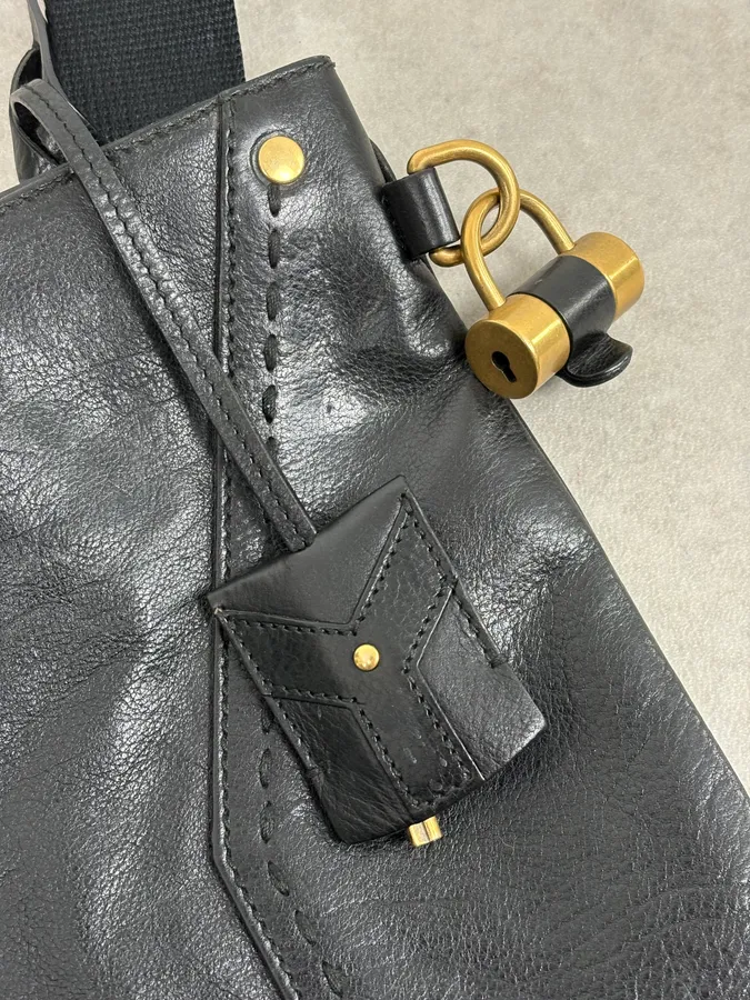 AW2002 Yves Saint Laurent Black Lock Crossbody Leather Bag - Image 8
