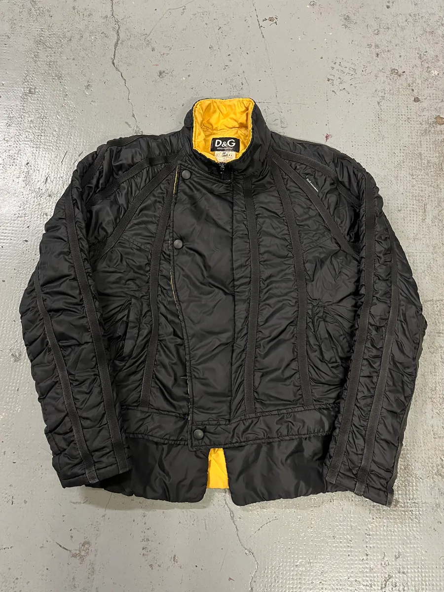 AW2003 Dolce & Gabbana Astro Black & Yellow Puffer Jacket - Image 5
