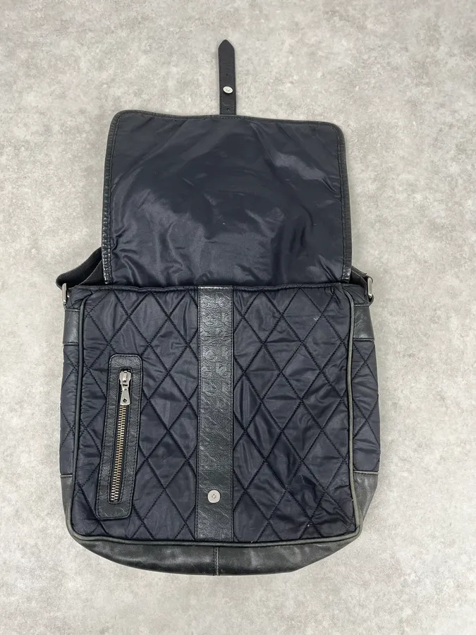 AW2003 Dolce & Gabbana Losange Black Leather Shoulder Bag - Image 5