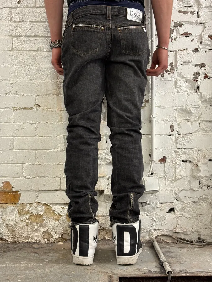 AW2003 Dolce & Gabbana Multi Zips Grey Denim Jeans - Image 5