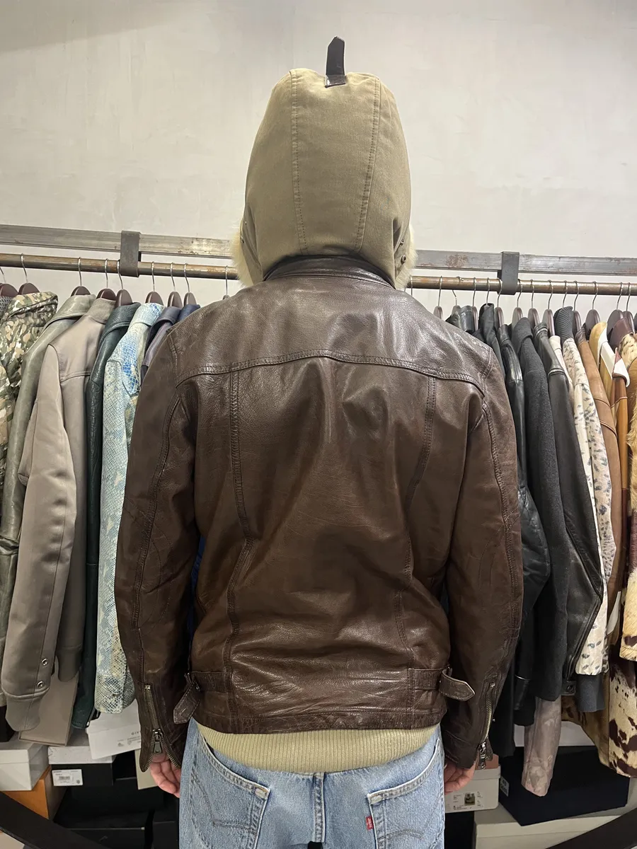 AW2003 Dolce & Gabbana Parachute Buffalo Shearling Brown Leather Fur Hooded Jacket - Image 5