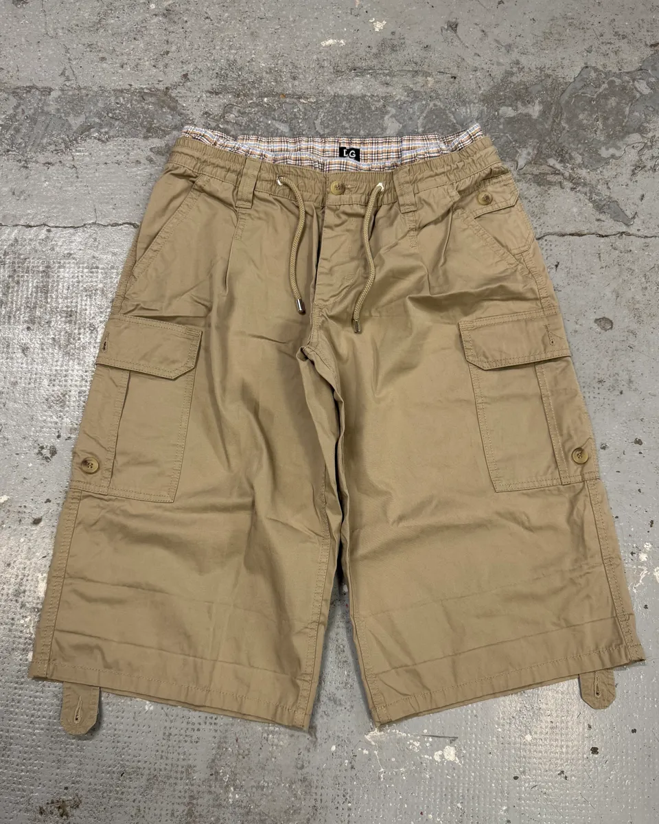 AW2004 Dolce & Gabbana Beige Double Waisted Cargo Shorts