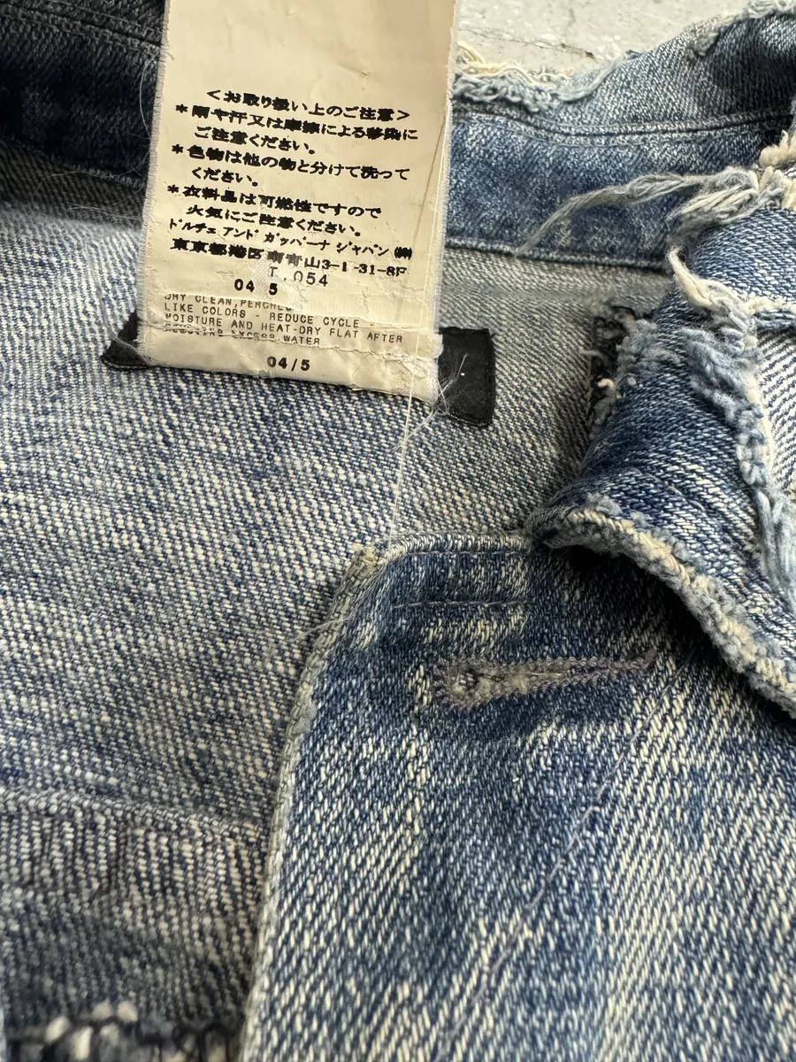 AW2004 Dolce & Gabbana Blue Denim Patchwork Distressed Jacket - Image 13