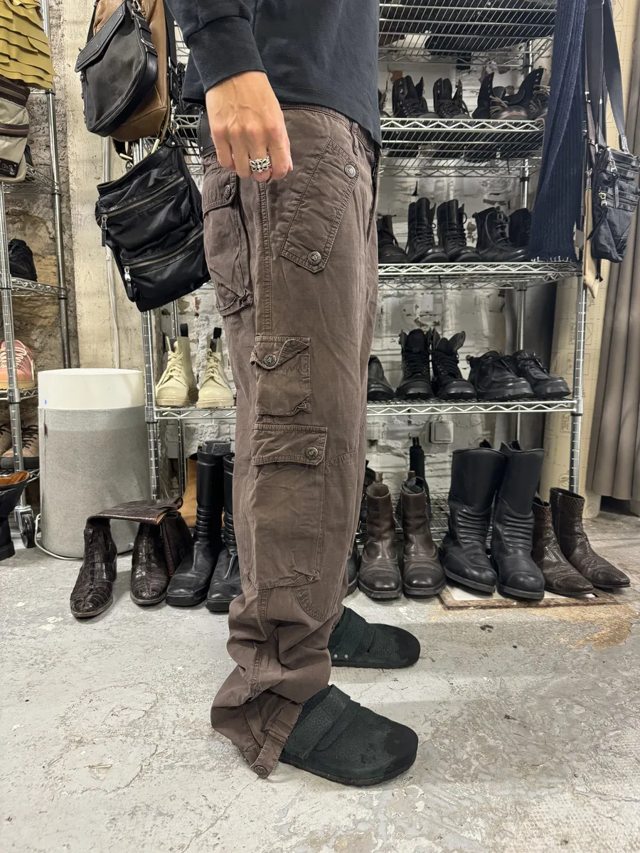 AW2004 Dolce & Gabbana Brown Cargo Multi Pockets Pants - Image 4