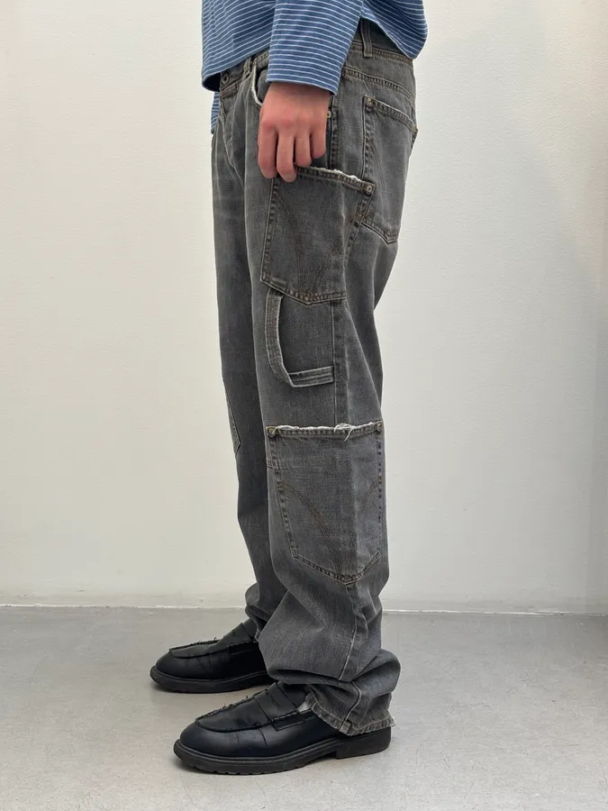 AW2004 Dolce & Gabbana Multi Pockets Asymmetrical Cargo Jeans - Image 3