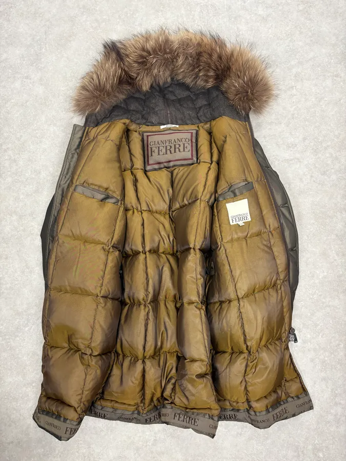 AW2004 Gianfranco Ferré Aviator Green Long fur Hooded Coat - Image 7