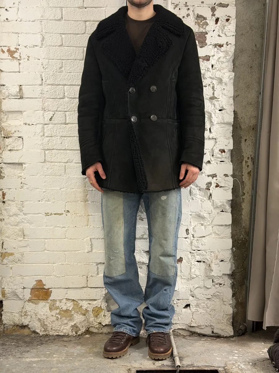 AW2004 Gucci Black Faded Shearling Leather Jacket by Tom Ford - Image 2