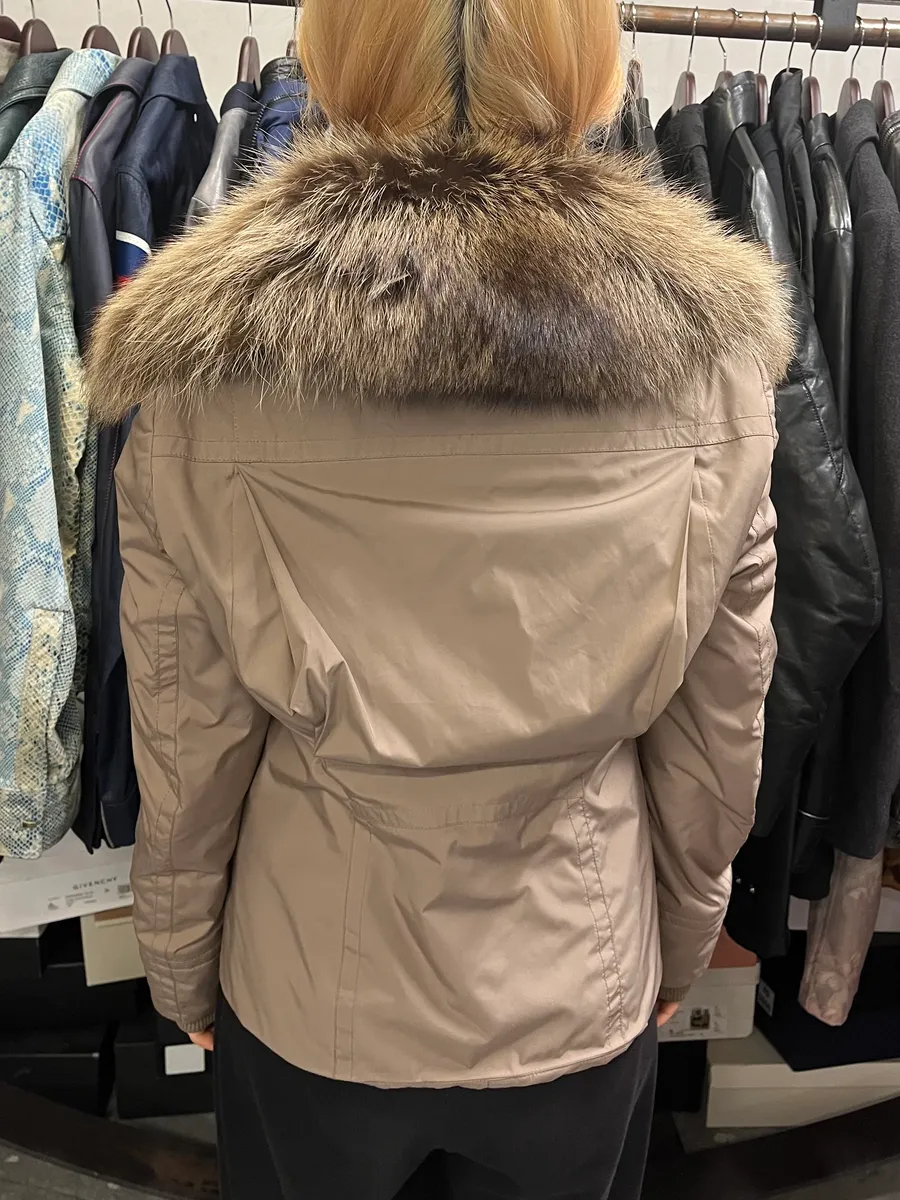 AW2005 Gucci Fur Collar Beige Jacket - Image 3