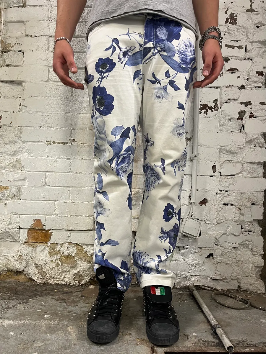 AW2005 Roberto Cavalli White Blue Floral Pants - Image 2