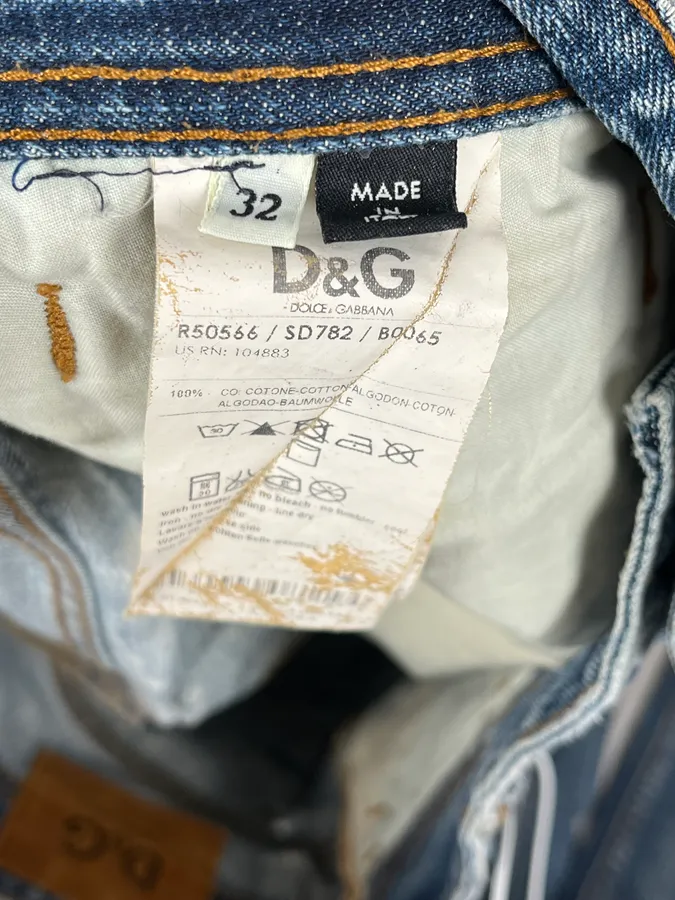 AW2006 Dolce & Gabbana Blue Destroyed Faded Denim Jeans - Image 12
