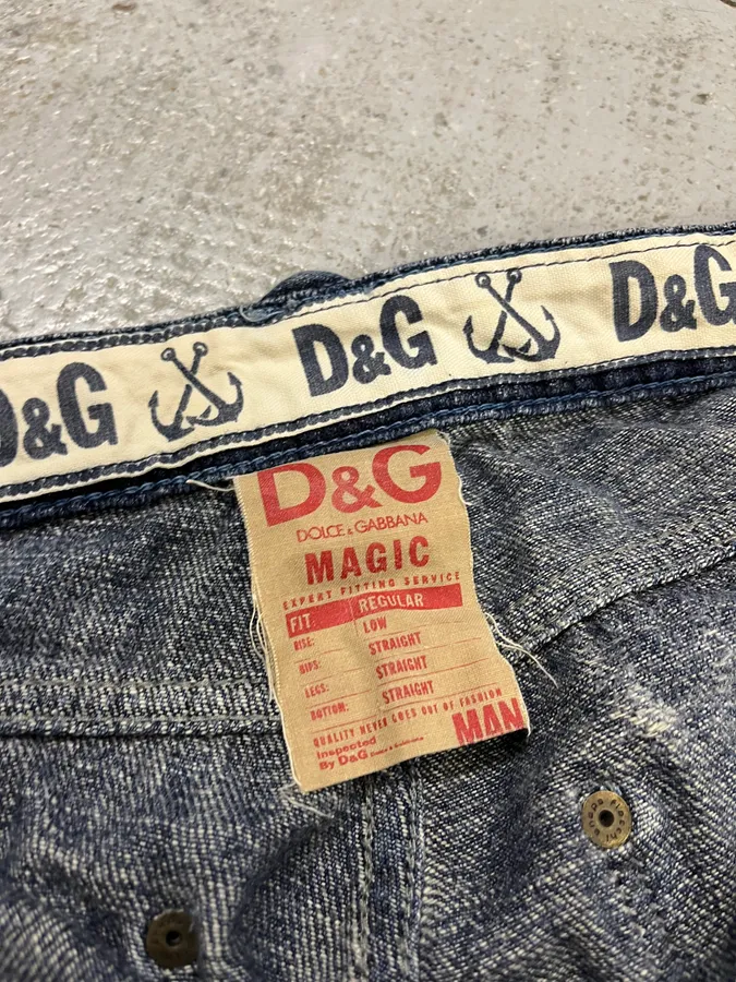 AW2006 Dolce & Gabbana Faded Navy Denim Jeans - Image 11