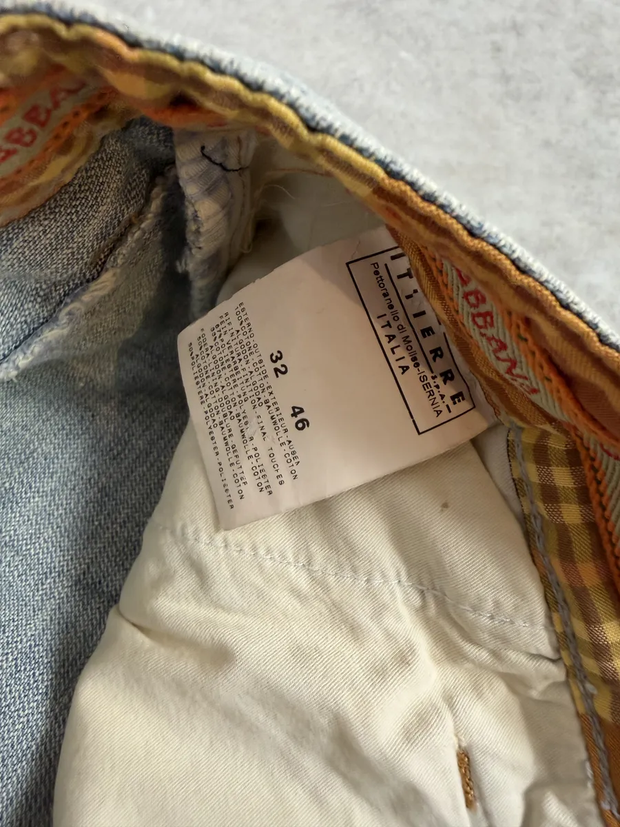 AW2006 Dolce & Gabbana Yellow Printed Blue Distressed Denim Jeans - Image 7