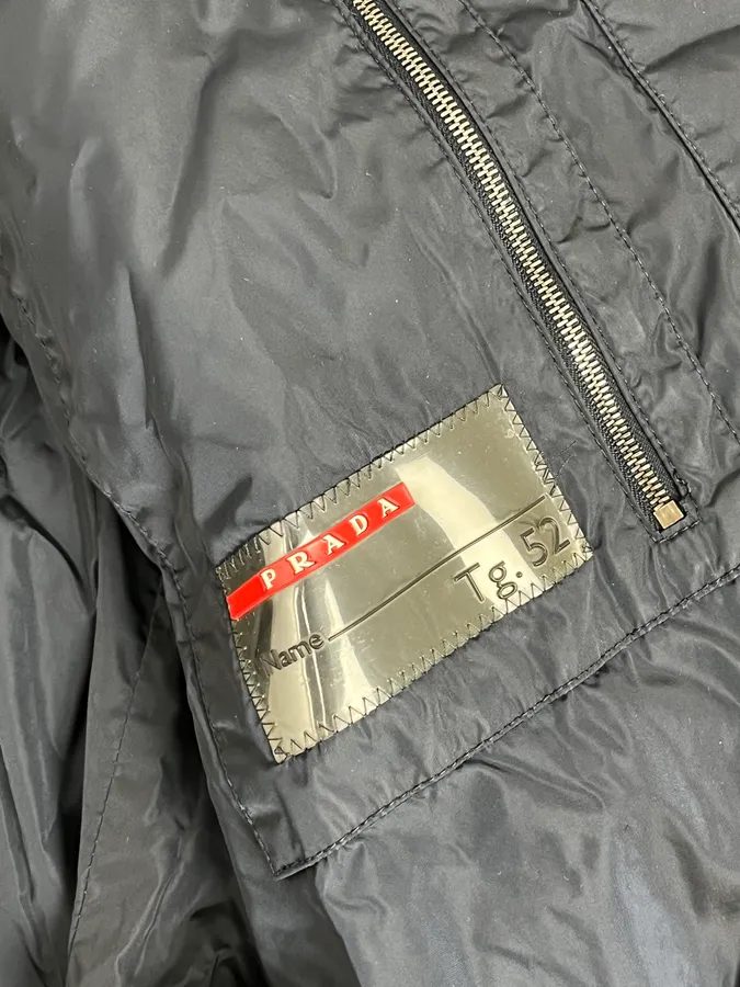 AW2006 Prada Navy Fur Collar Heavy Puffer Jacket - Image 11