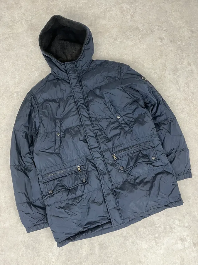 AW2006 Prada Navy Fur Collar Heavy Puffer Jacket - Image 5