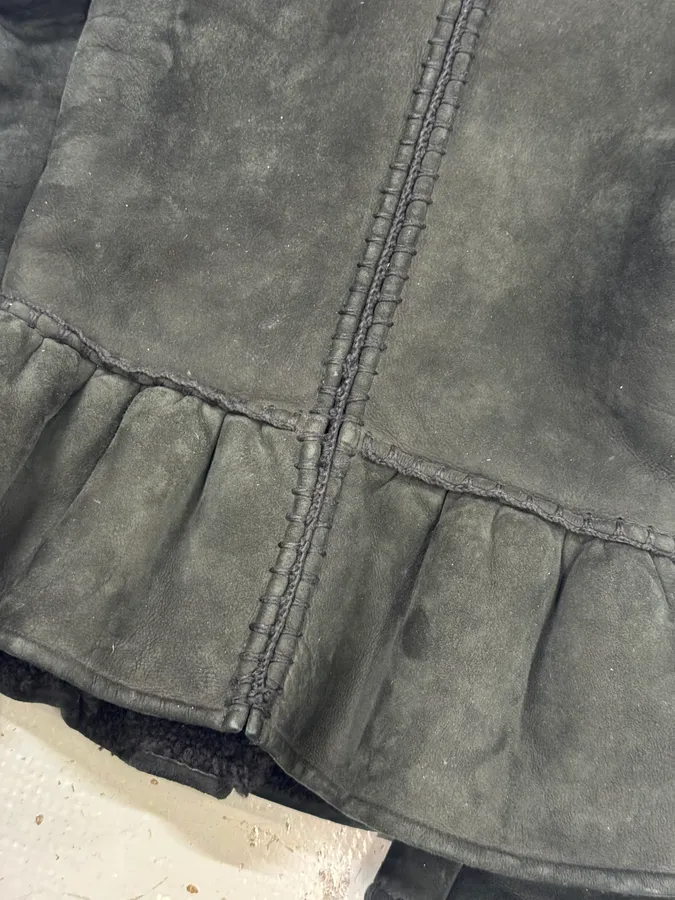 AW2006 Yves Saint Laurent Black Shearling Buttoned Jacket - Image 9