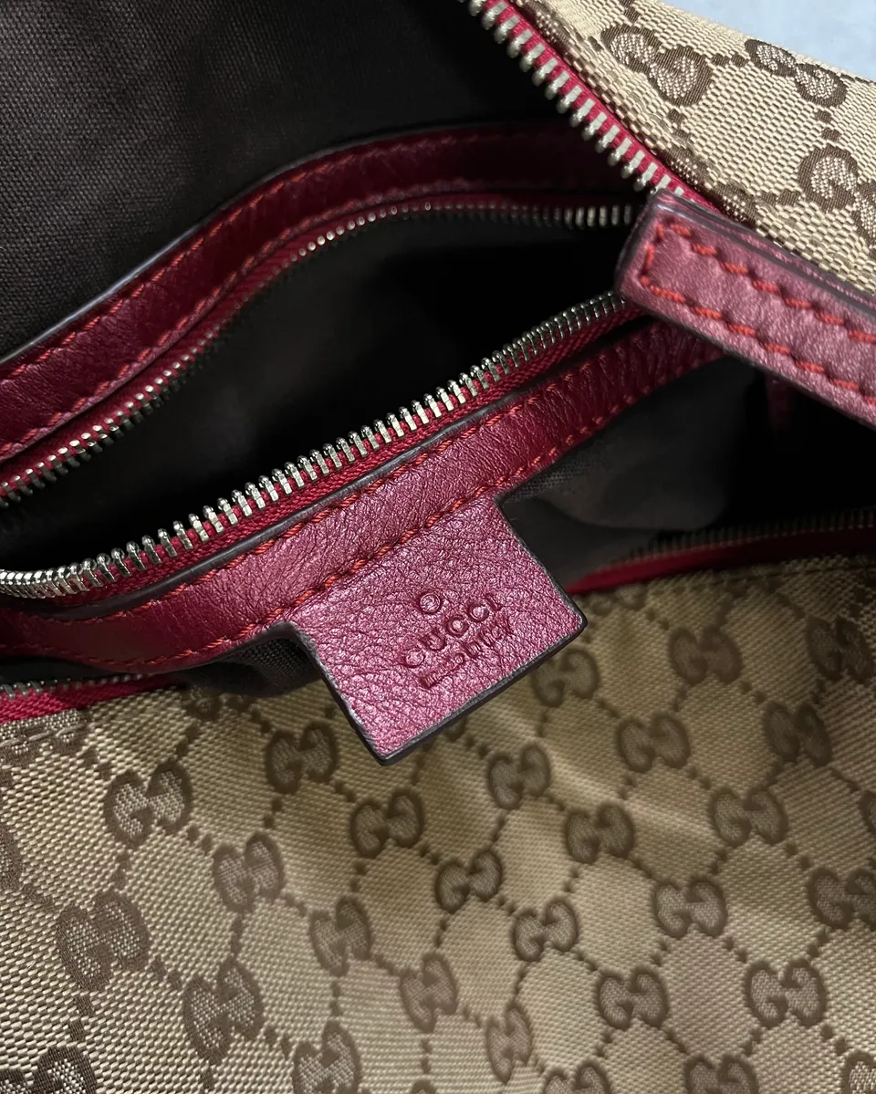 AW2007 Gucci Beige GG Monogram Heart Shoulder Bag by Frida Giannini - Image 10