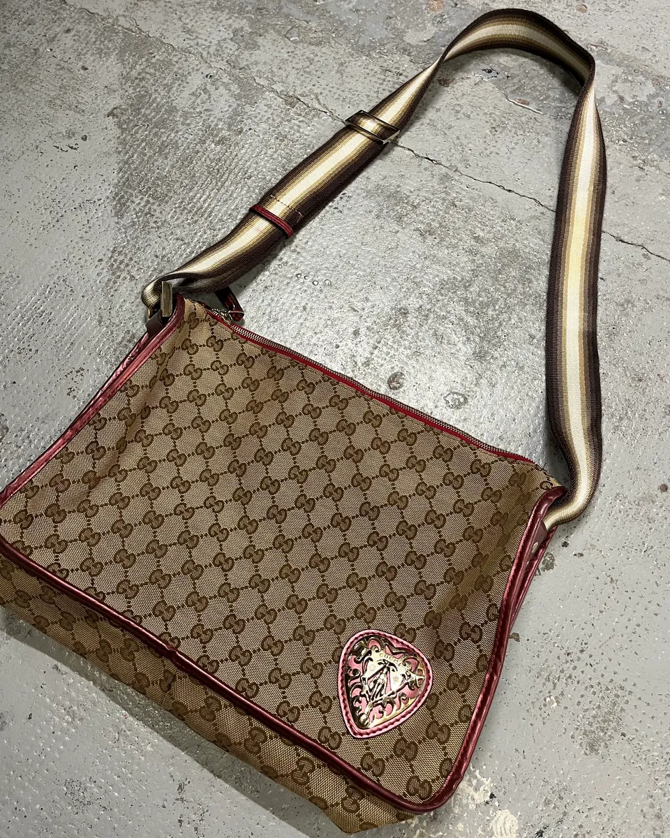 AW2007 Gucci Beige GG Monogram Heart Shoulder Bag by Frida Giannini - Image 4