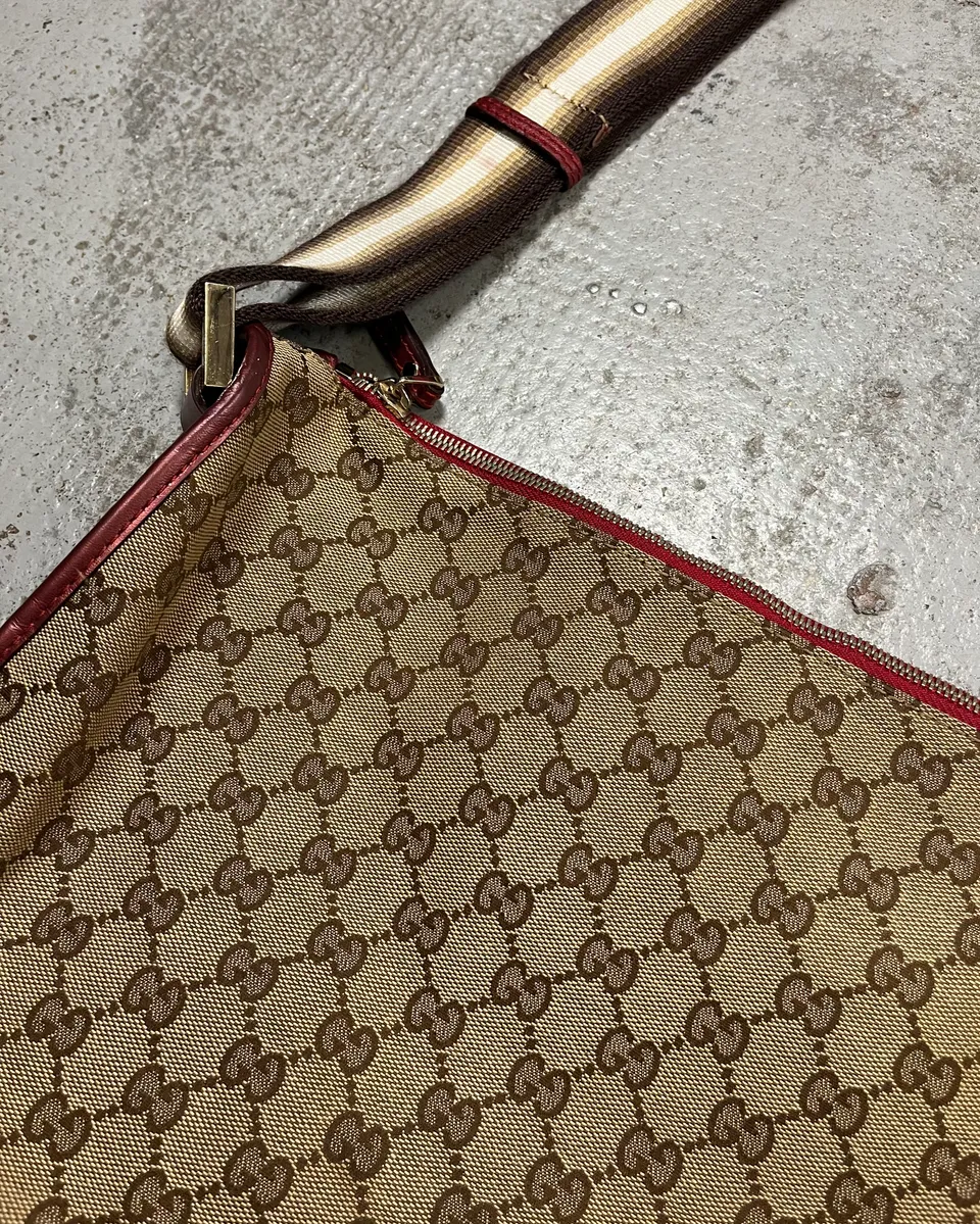 AW2007 Gucci Beige GG Monogram Heart Shoulder Bag by Frida Giannini - Image 6
