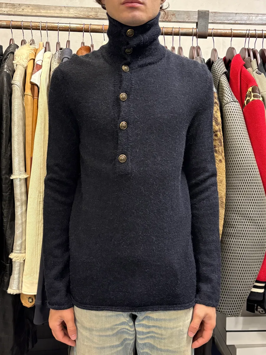 AW2007 Gucci Navy Asymmetrical Wool Buttoned Sweater by Frida Giannini - Image 2