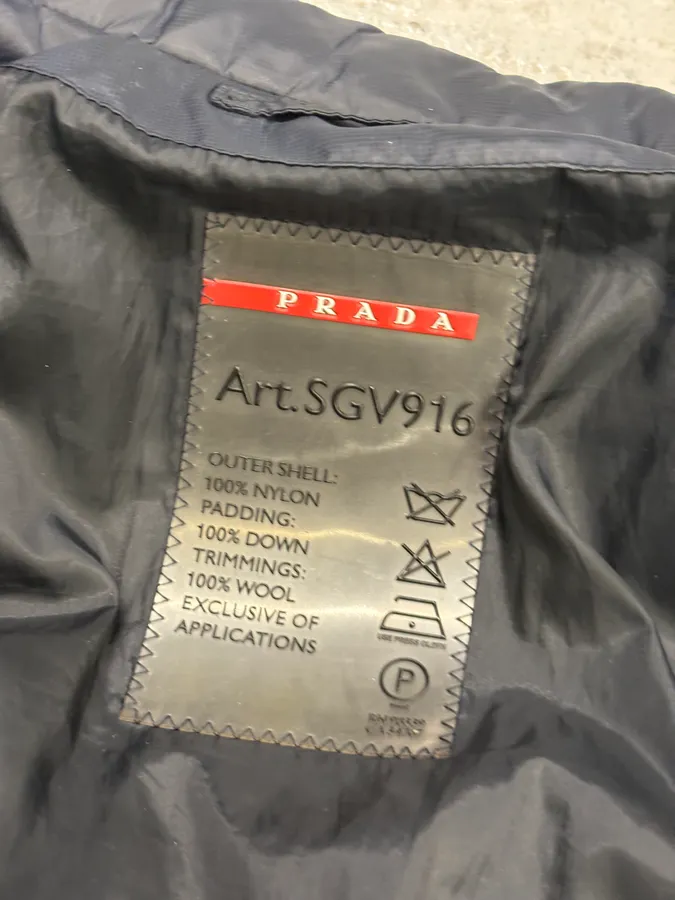 AW2007 Prada Navy Down Quilted Puffer Jacket - Image 9