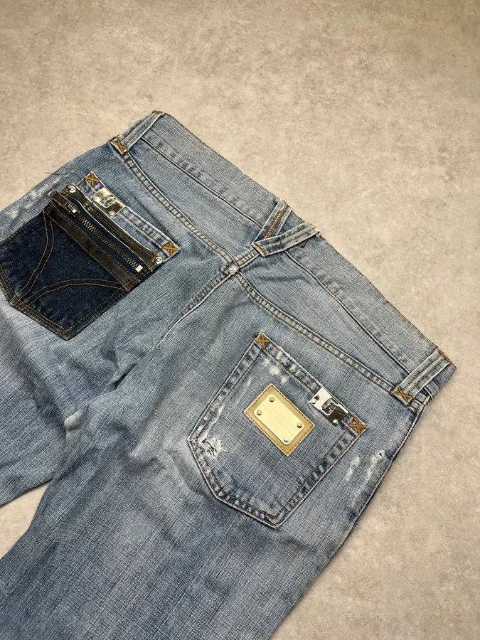 AW2008 Dolce & Gabbana Contrast Back Pocket Light Blue Denim Jeans - Image 10