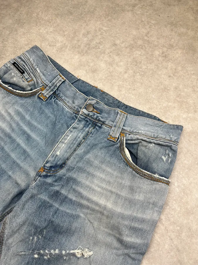 AW2008 Dolce & Gabbana Distressed Gold Logo Light Blue Denim Jeans - Image 6