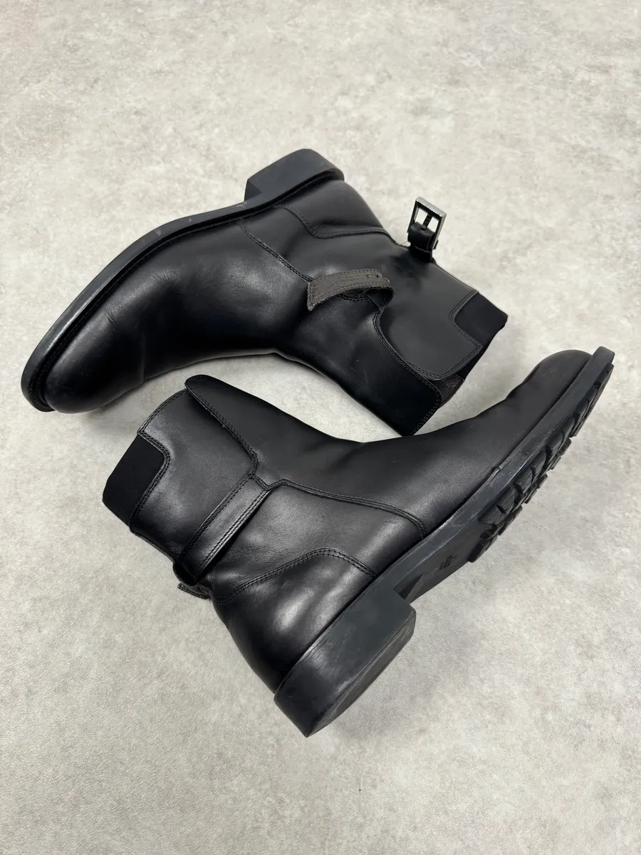AW2008 Gucci Black Leather Classy Boots - Image 4