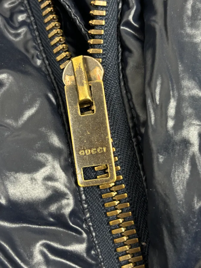 AW2008 Gucci Navy Satin Hooded Puffer Bomber Jacket - Image 11