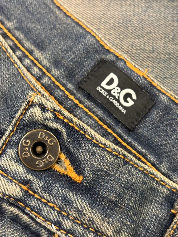 AW2009 Dolce & Gabbana Navy Denim Distressed Faded Fit Jeans - Image 10