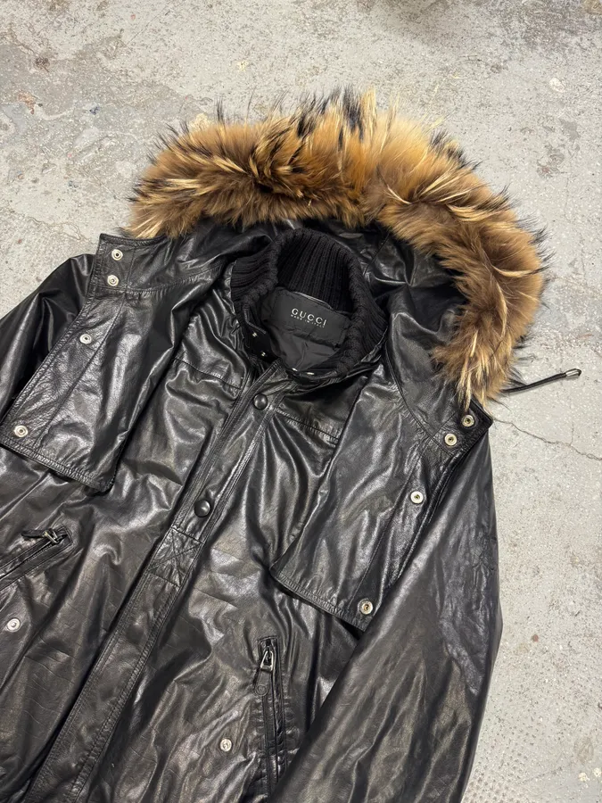 AW2009 Gucci Black Contemporary Fur Hooded Leather Jacket - Image 4