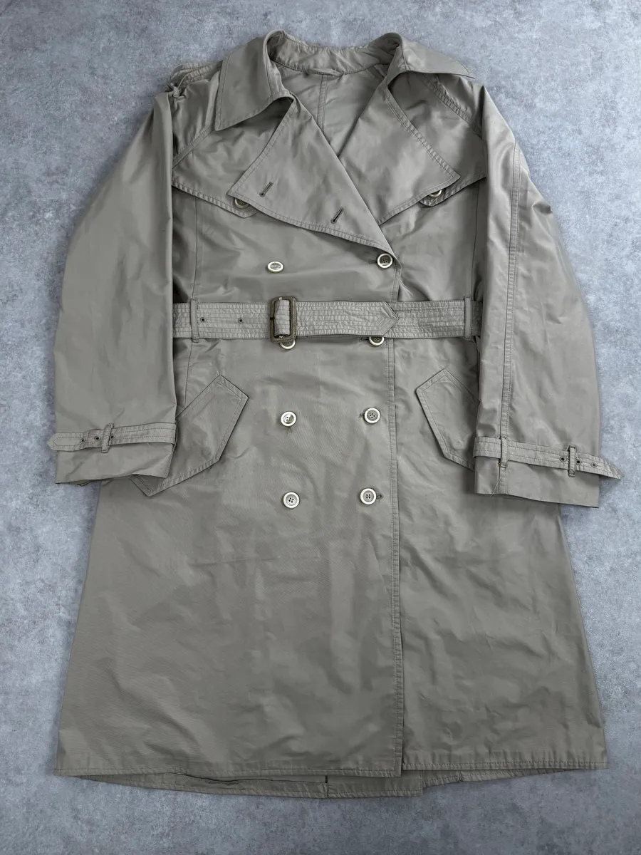 AW2009 Prada Beige Classy Premium Trench Coat - Image 2