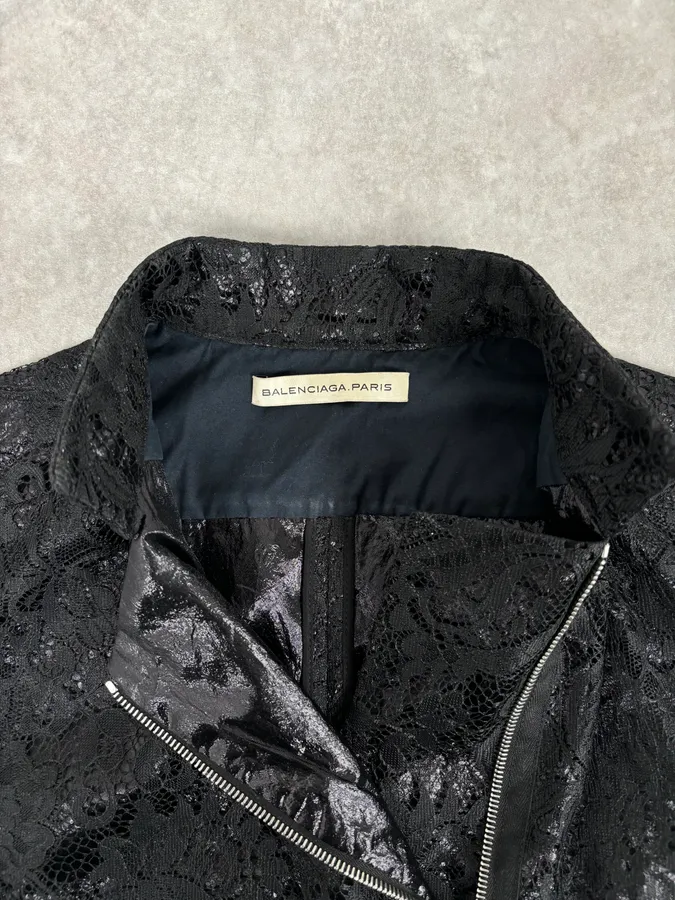 AW2010 Balenciaga Black Embroidered Vest - Image 8