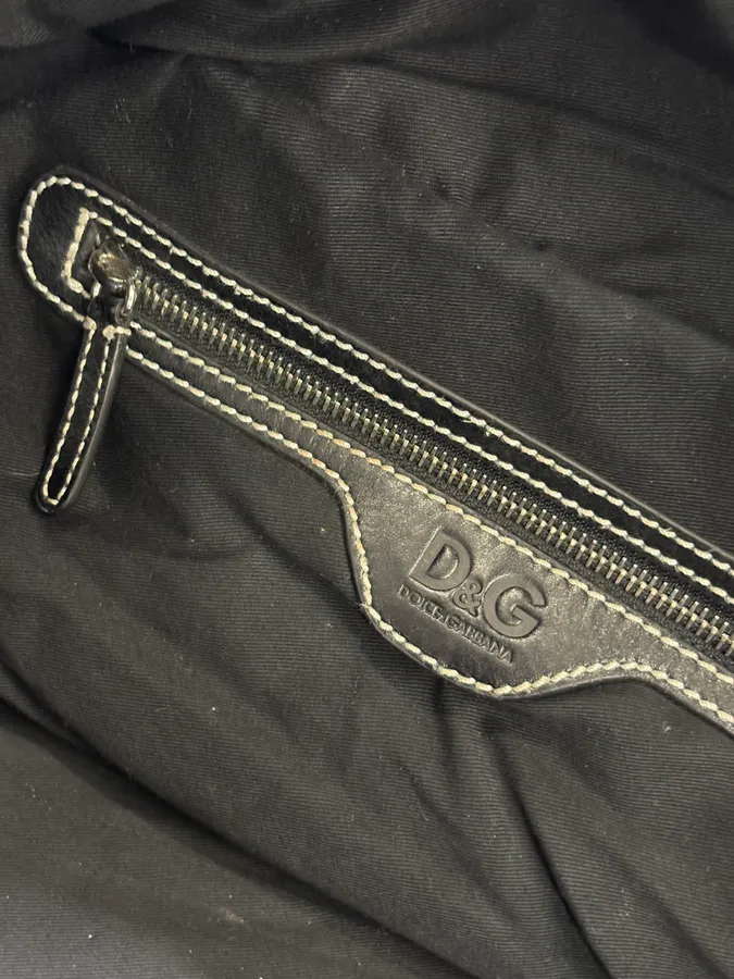 AW2010 Dolce & Gabbana Black Canvas Trompe Loeil Zip Lily Bag - Image 11