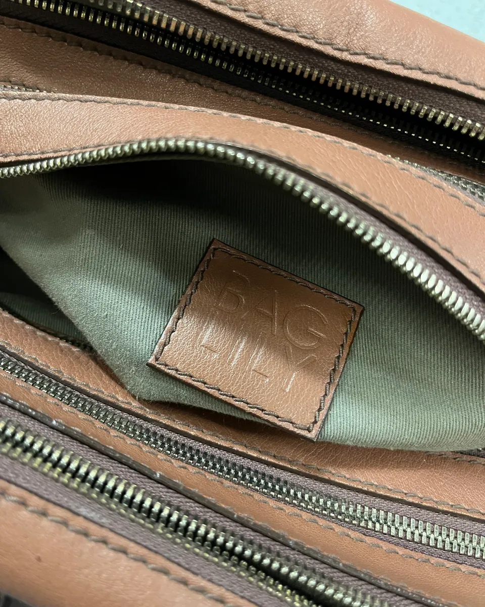 AW2010 Dolce & Gabbana Brown Leather Multi-Zip Lily Bag - Image 11