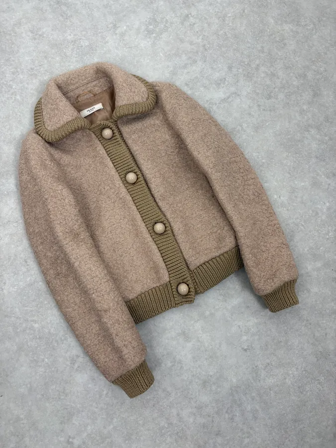 AW2010 Prada Beige Wool Cardigan Jacket - Image 4