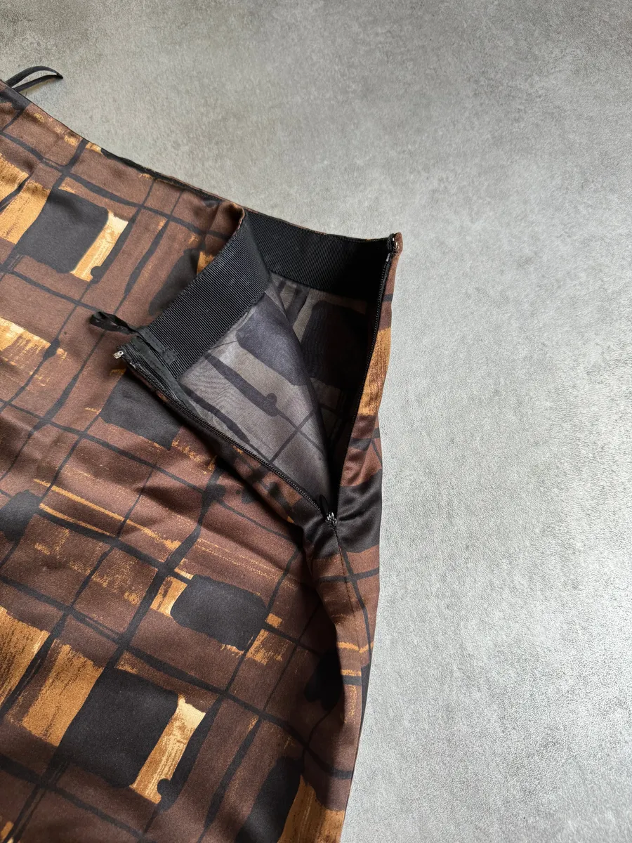 AW2010 Prada Brown Silk Skirt - Image 5