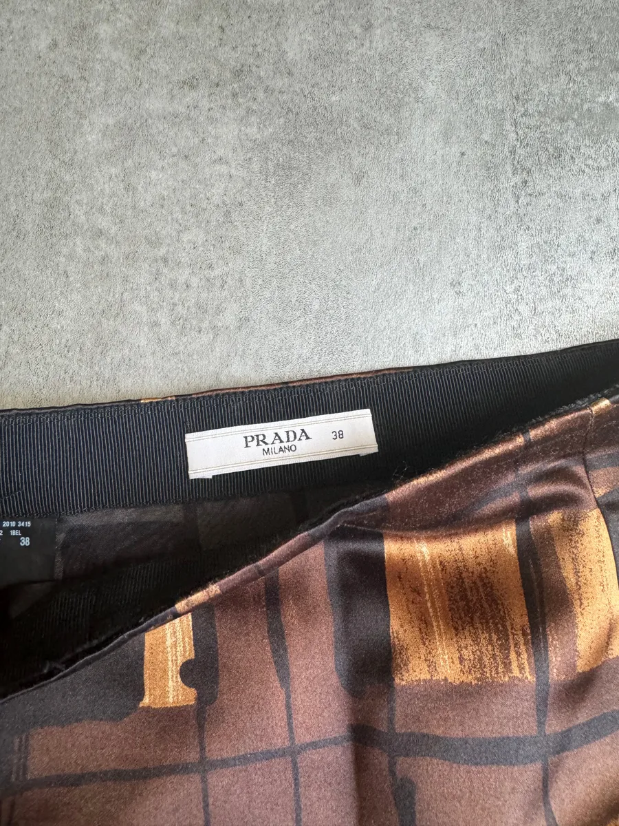 AW2010 Prada Brown Silk Skirt - Image 7