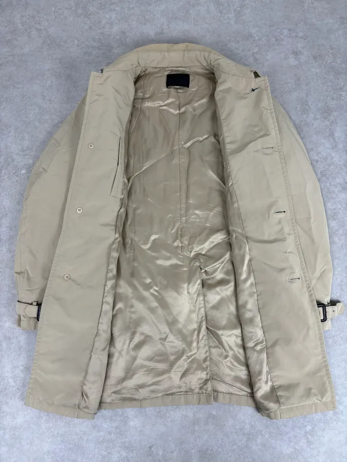 AW2011 Prada Beige Classy Trench Coat - Image 7
