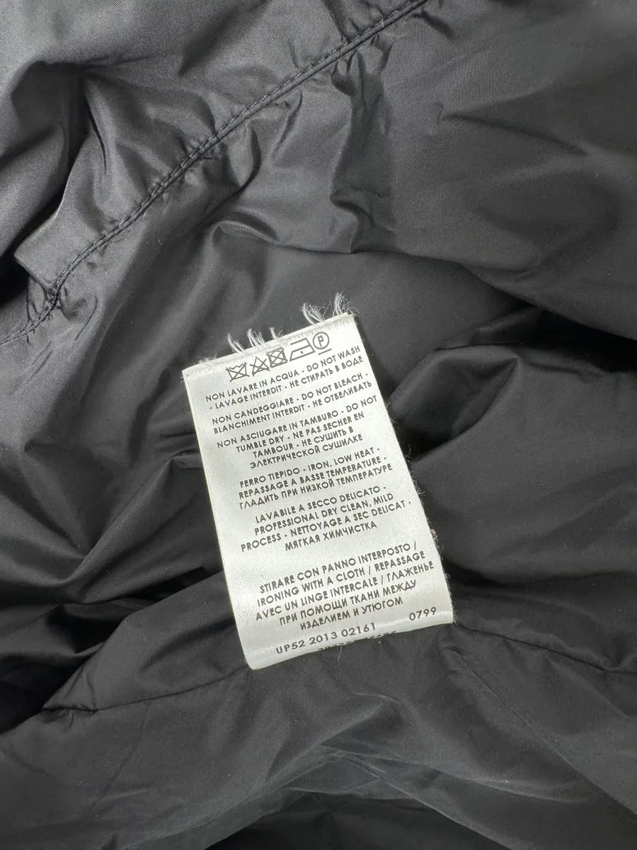 AW2013 Gucci Black Long Windbreaker Hooded Jacket - Image 15