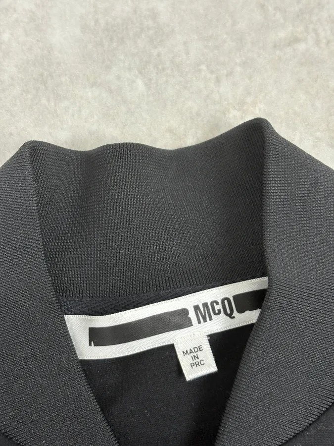 AW2016 Alexander McQueen Black Buttoned Minimalist Jacket - Image 5