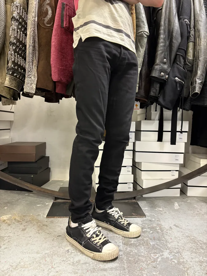 AW2017 Givenchy Black Heren Slim Denim Jeans by Riccardo Tisci - Image 3