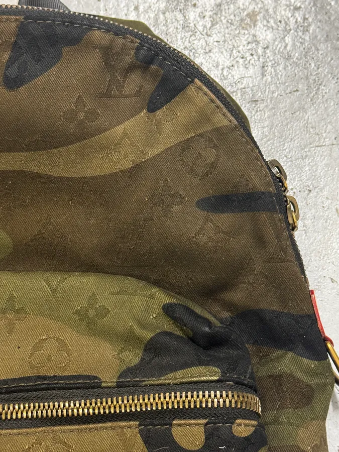 AW2017 Louis Vuitton X Supreme Khaki Camo Monogram Backpack - Image 8